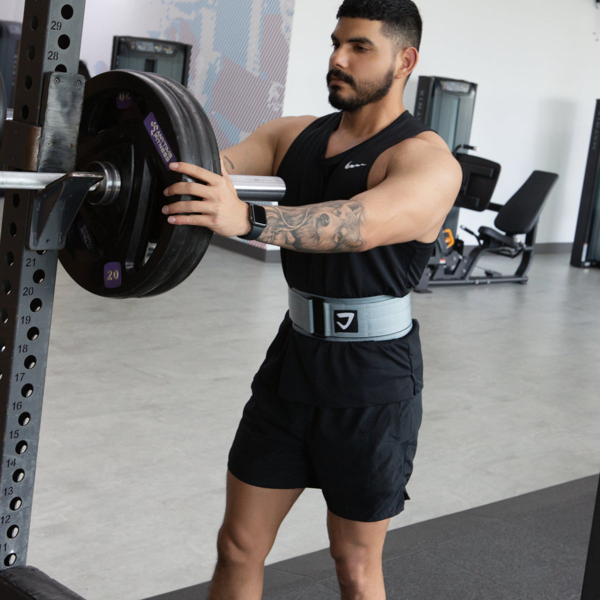 How to Choose the Right Lifting Belt for Strength Training